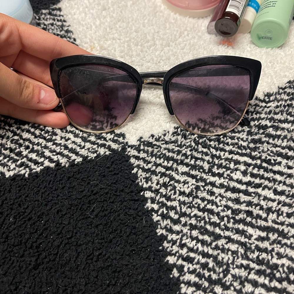 sunglasses